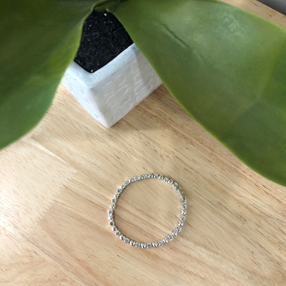 🌸 3/$25 Fashion Bracelet - Picture 2 of 3